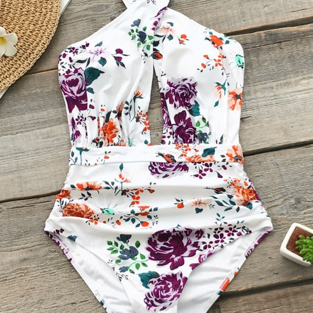 Cupshe Wrap One-piece Halter Swimsuit Size Med